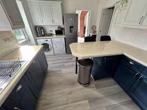 Kitchen- click for photo gallery